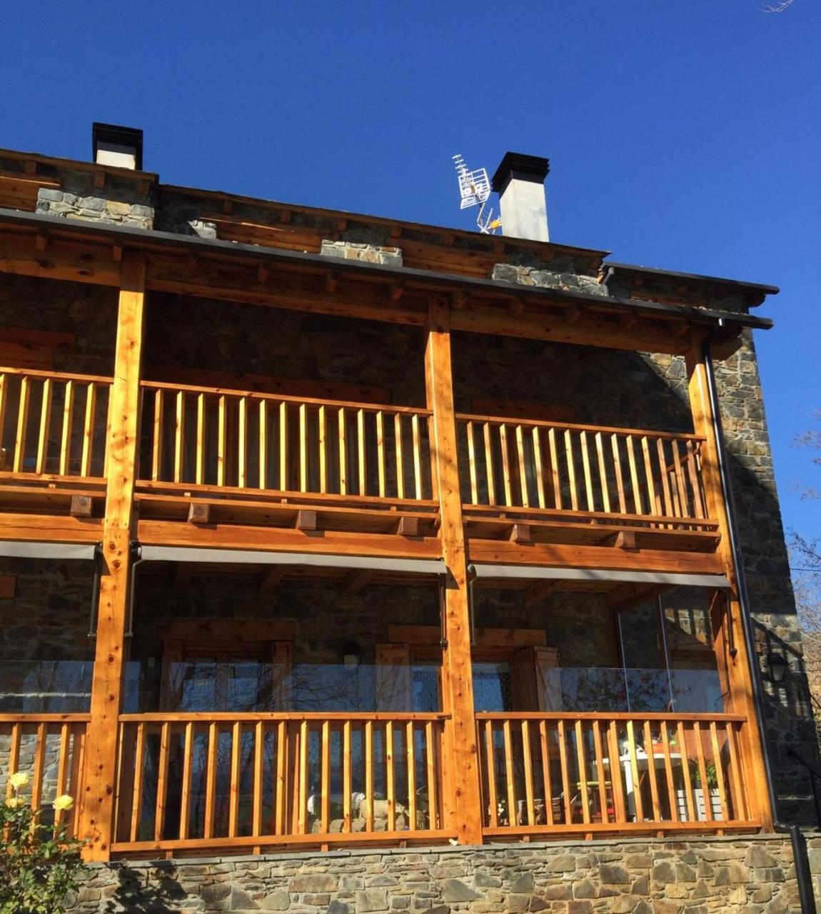 Casa Adosada De Estilo Rustico En Guils Guils de Cerdana ภายนอก รูปภาพ